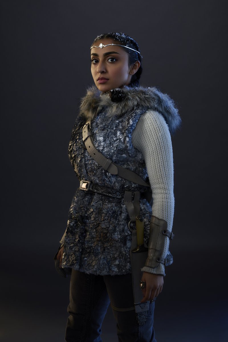 Saara Chaudry as Zoë Nightshade